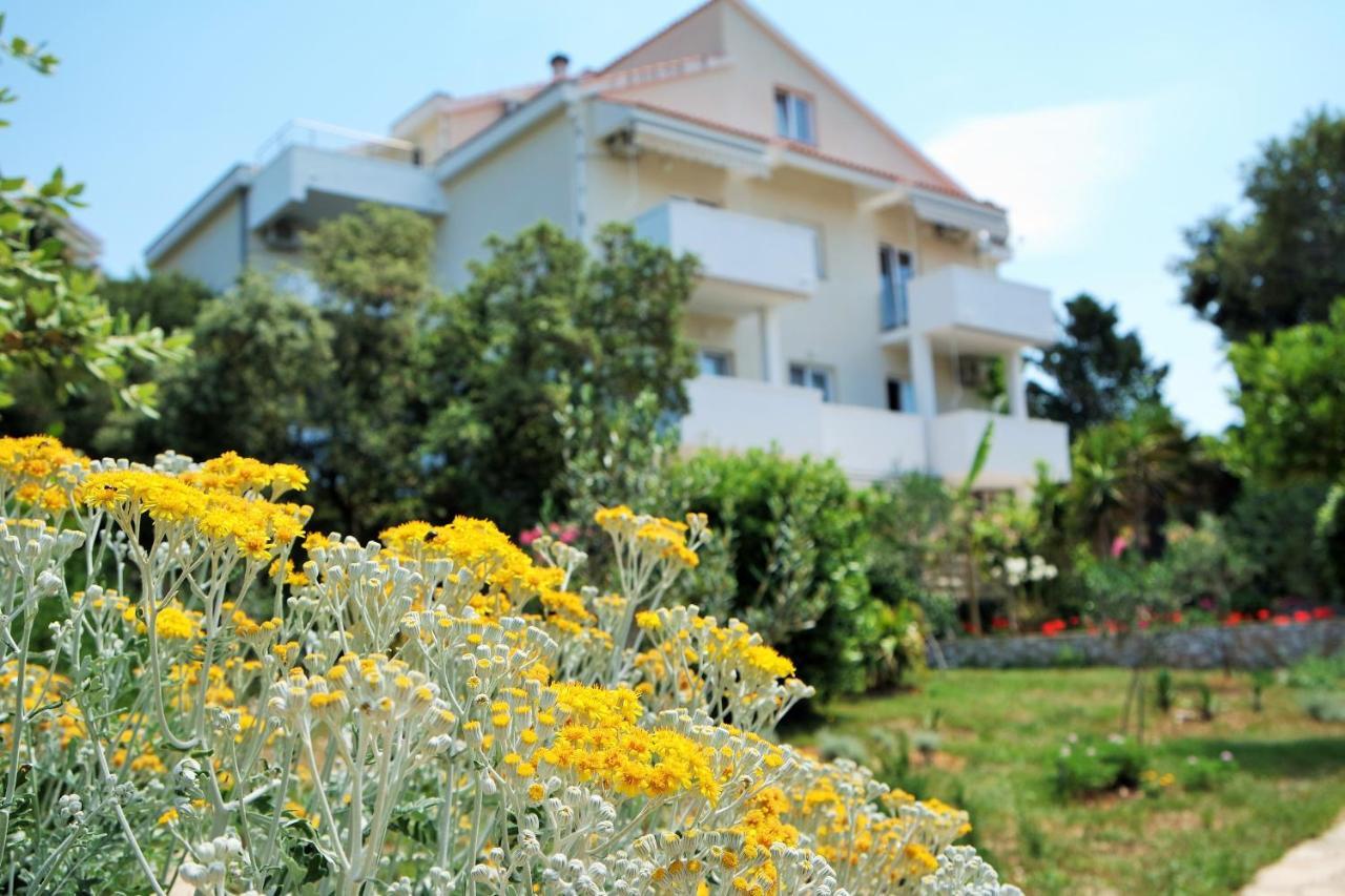 Lenka Apartments II Novalja Exteriér fotografie